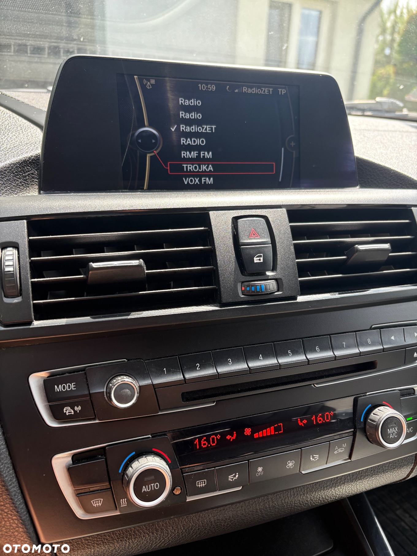 BMW Seria 1 116d EfficientDynamics Urban Line - 8