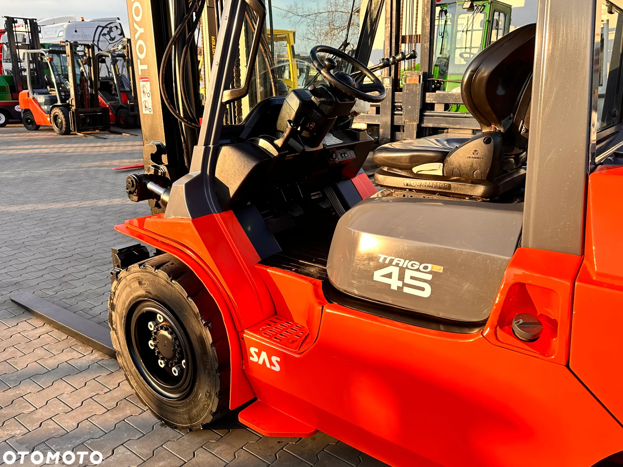 Toyota 42-4FD40 / DIESEL / 4500KG / DUPLEX / WIDŁY 1400MM / ZADBANA - 26
