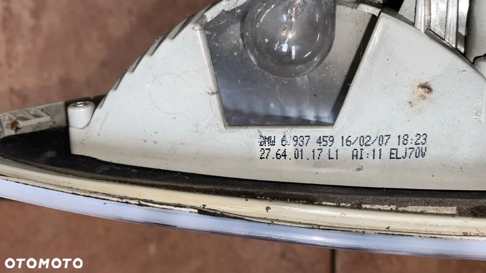 LAMPA LEWY TYŁ W KLAPE 6937459 BMW E90 - 3