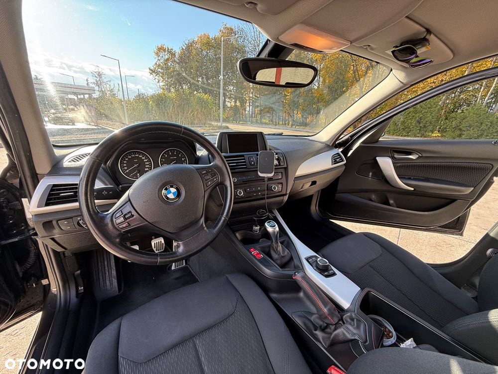 BMW Seria 1 116i - 5