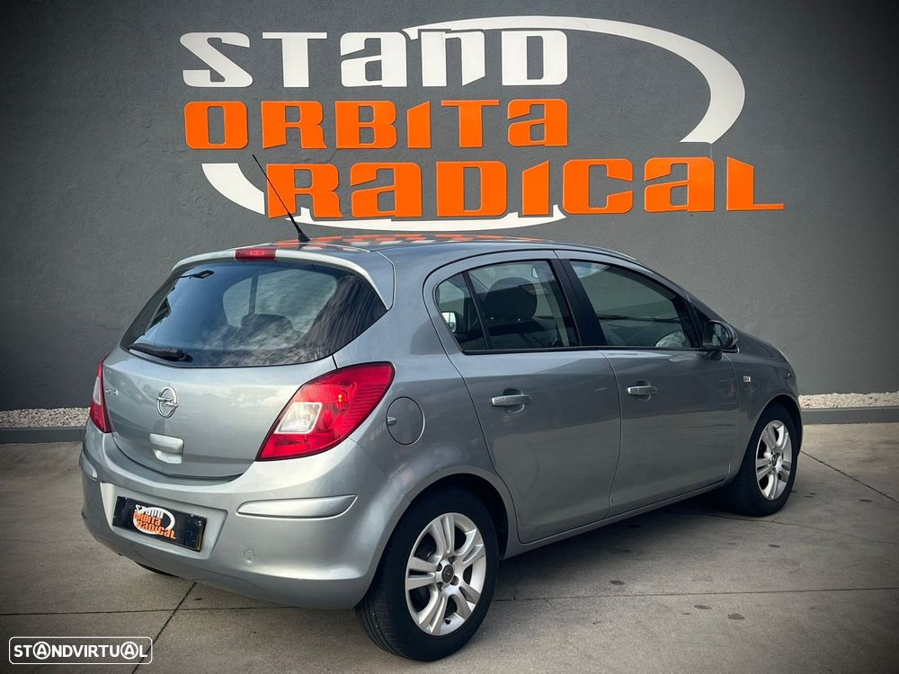 Opel Corsa 1.2 - 8