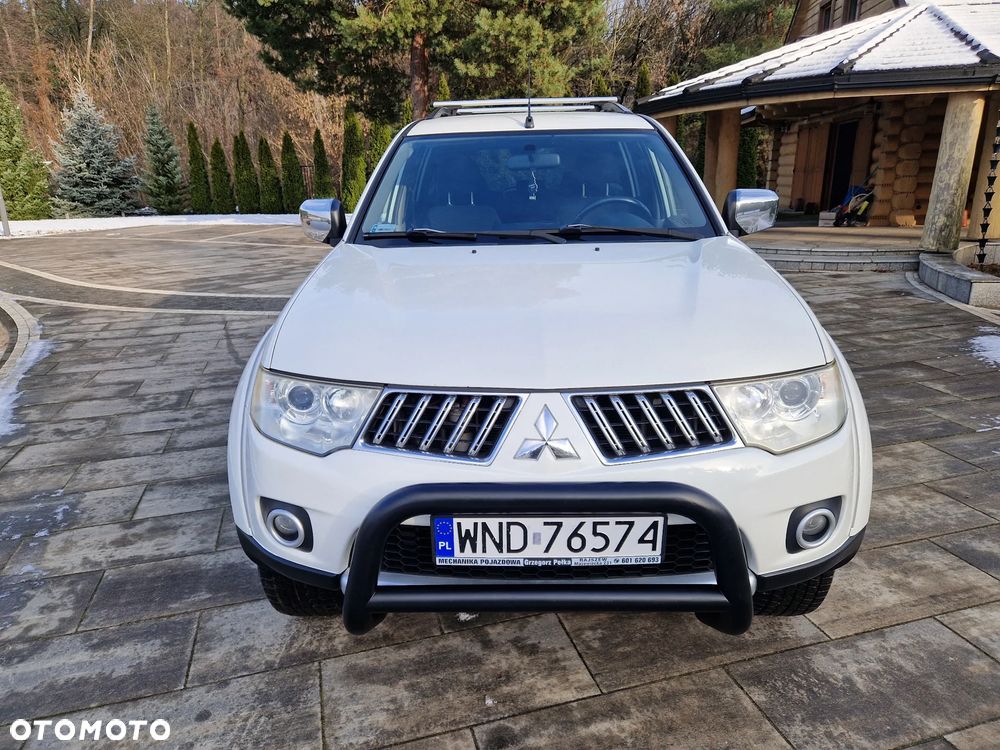 Mitsubishi Pajero Sport - 19