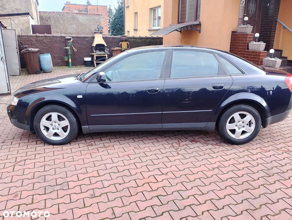 Audi A4 Avant 2 - 6