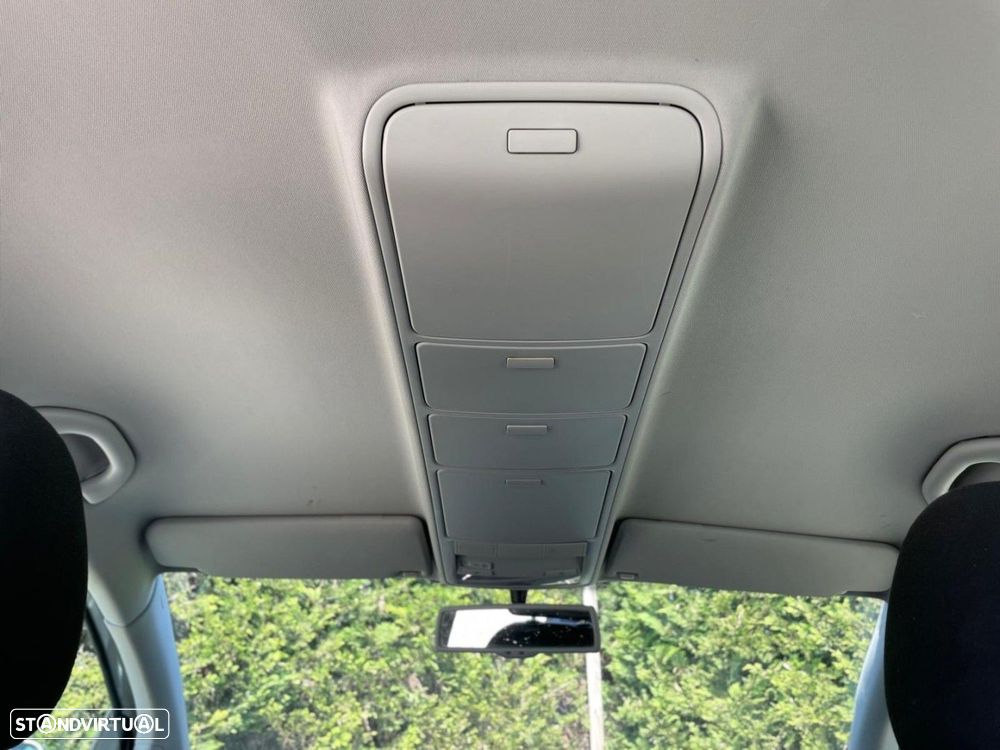 Volkswagen Golf Plus 1.6 TDi DPF BlueMotion Comfortline — fotografia 17