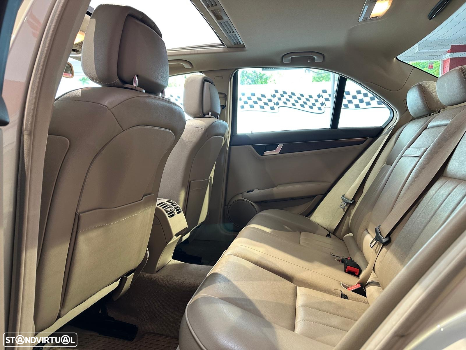 Mercedes-Benz C 220 CDi Avantgarde BlueEfficiency Aut. - 13