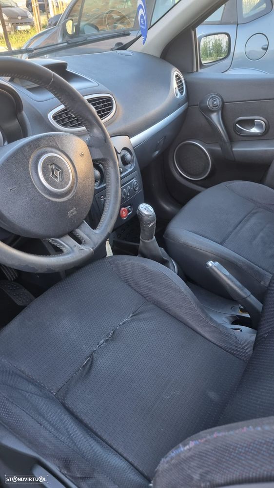 Renault Clio 1.5 dCi Dynamique - 5