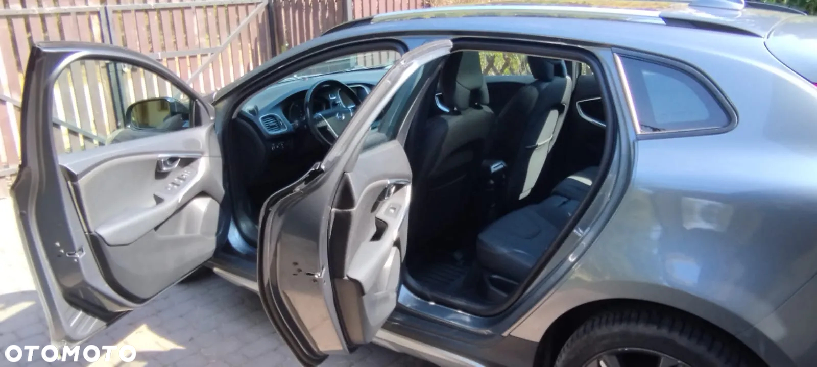 Volvo V40 Cross Country D2 Base - 11