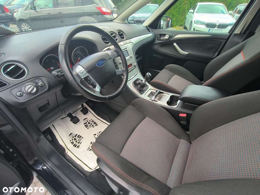Ford S-Max - 7