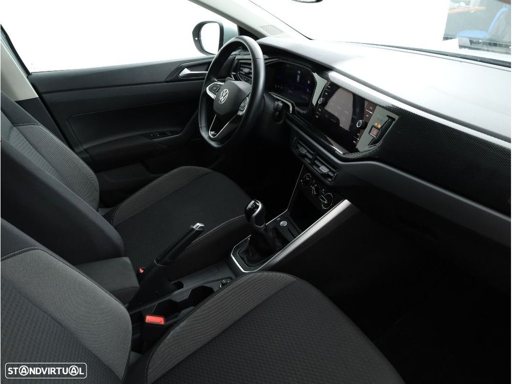 VW Taigo 1.0 TSI Urban - 14