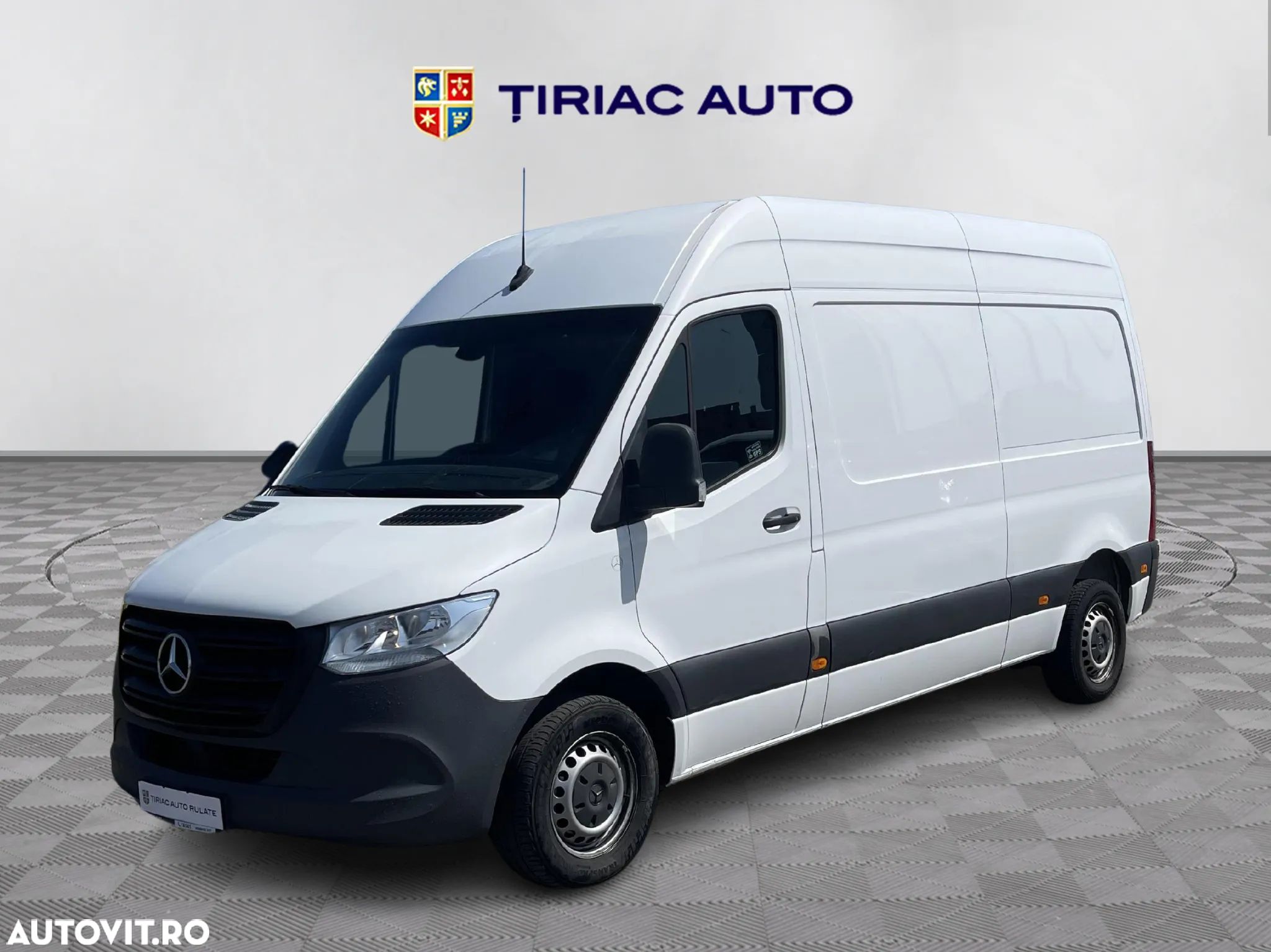 Mercedes-Benz Sprinter - 1