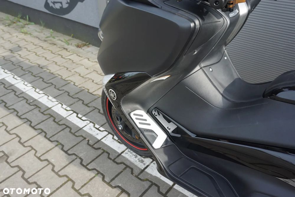 Yamaha Tmax - 8