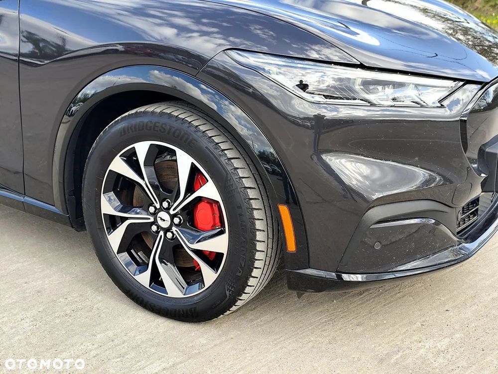 Ford Mustang Mach-E AWD PREMIUM - 25