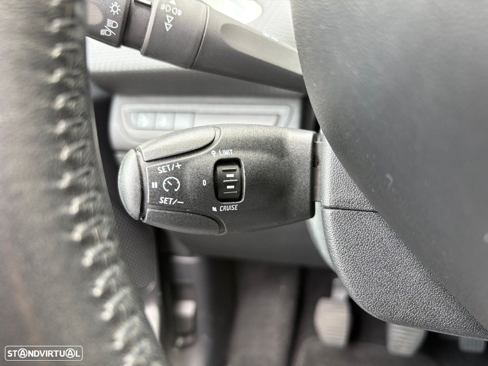 Peugeot 2008 1.2 PureTech Style - 14