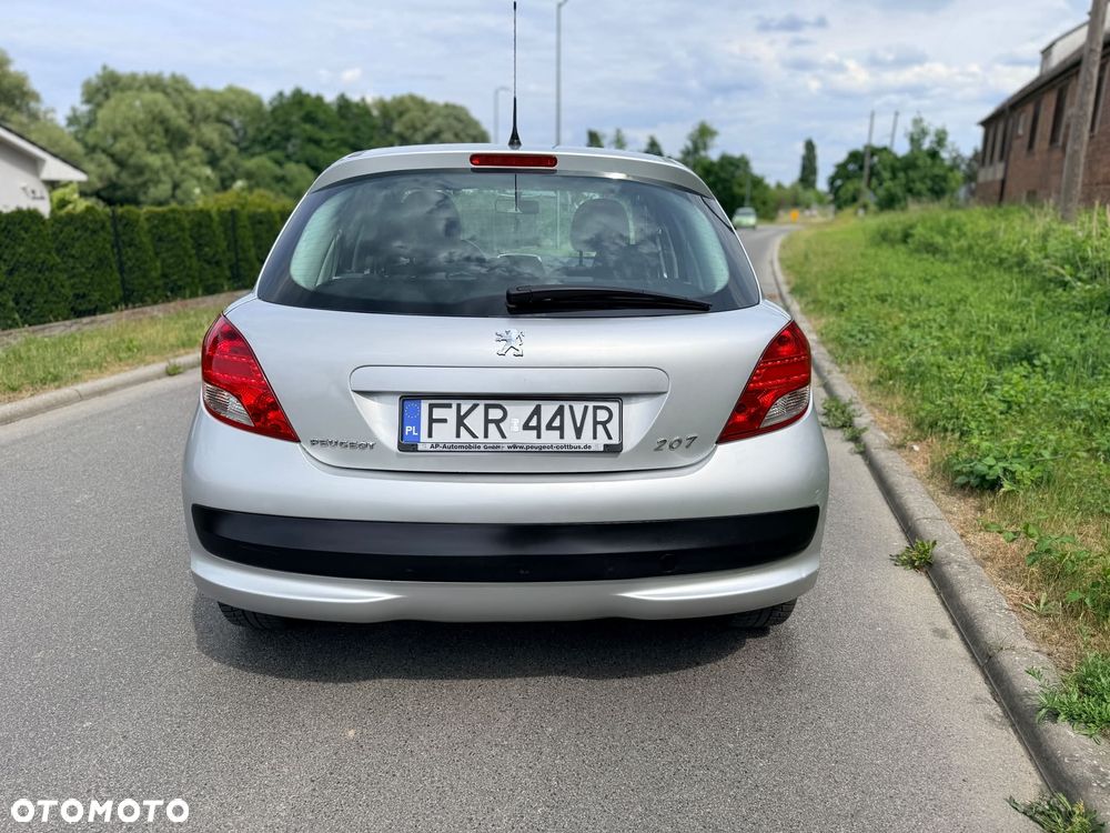 Peugeot 207 - 4
