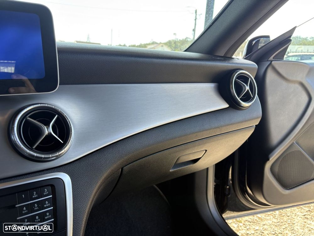 Mercedes-Benz CLA 180 - 25