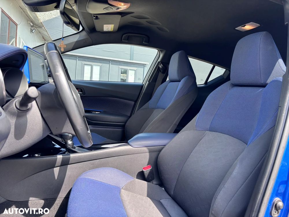Toyota C-HR Lounge - 21