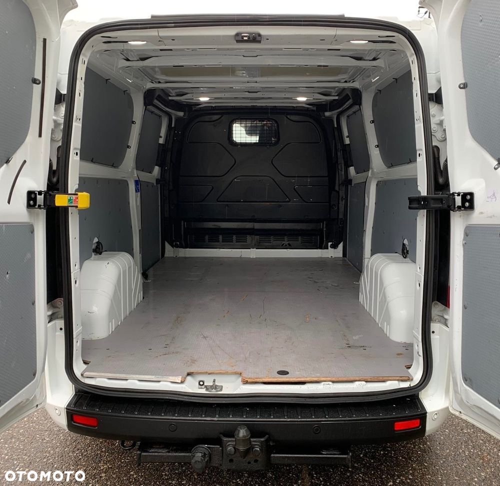Ford Transit Custom - 13
