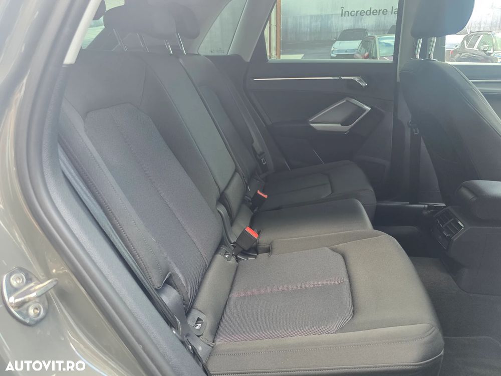Audi Q3 2.0 35 TDI S tronic Advanced - 37