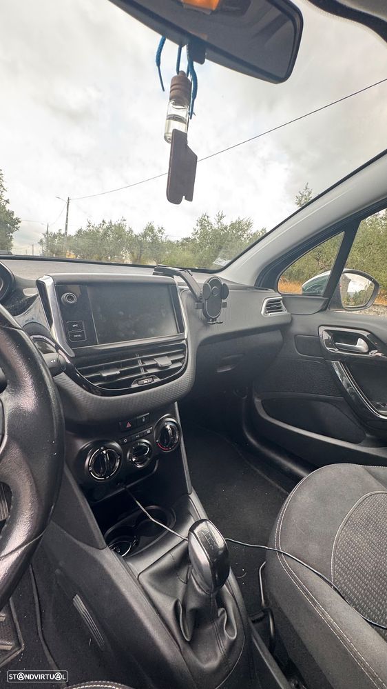 Peugeot 208 1.2 PureTech Style - 31