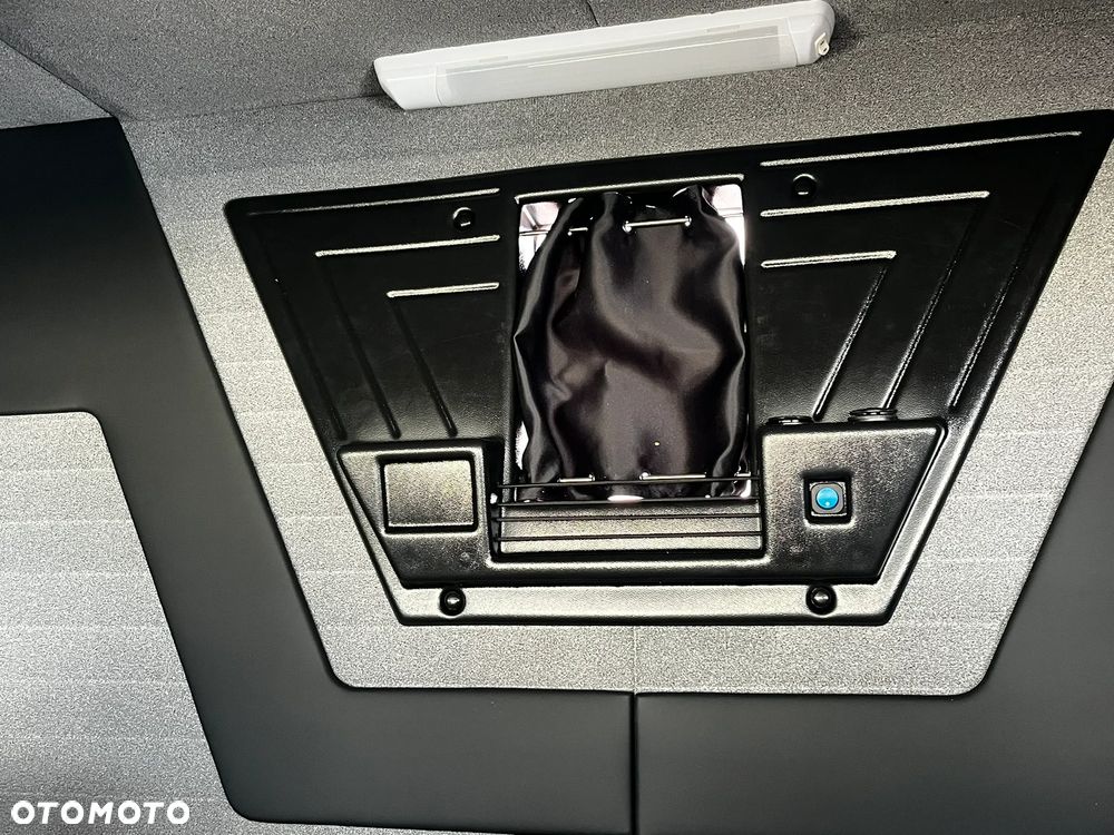 Iveco AUTOLAWETA z KABINĄ SYPIALNĄ - Daily 35s18h - 34