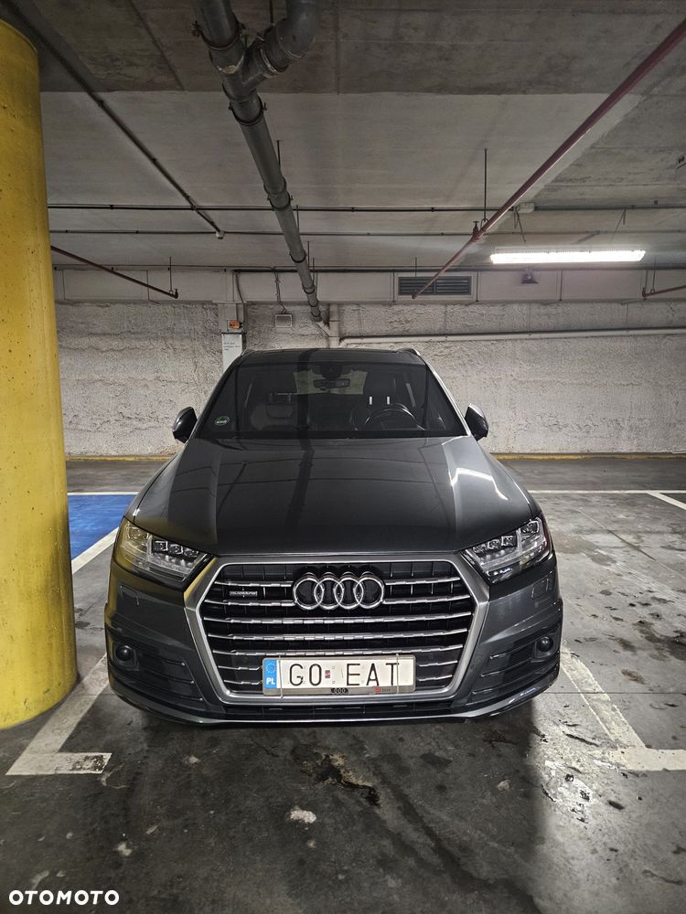 Audi Q7 - 10