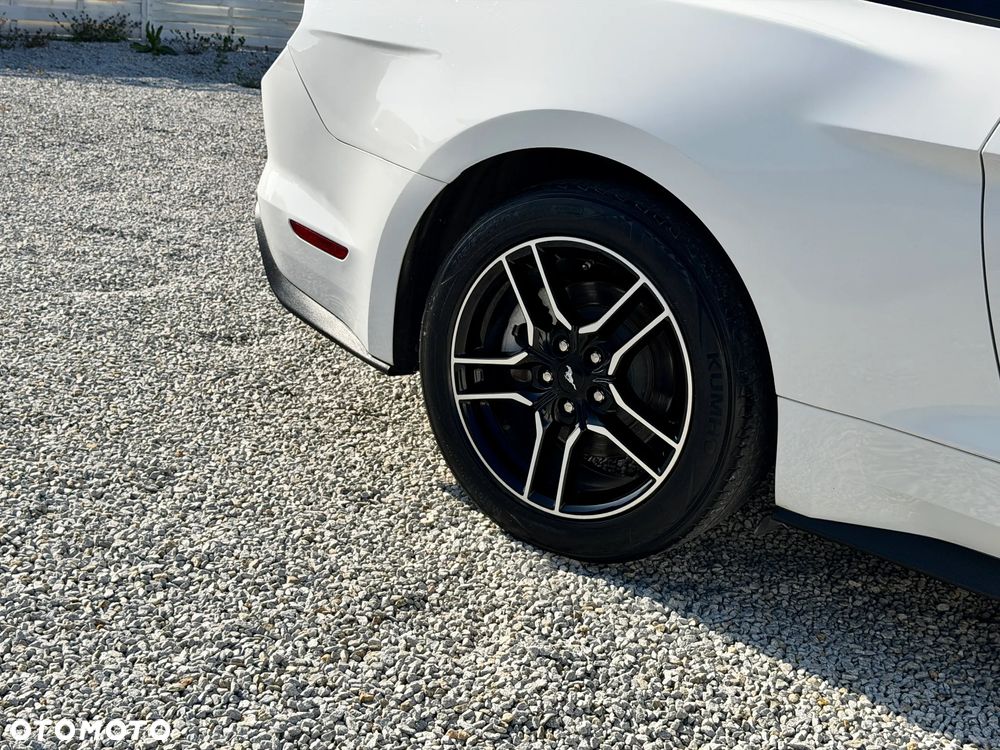 Ford Mustang 2.3 EcoBoost - 27