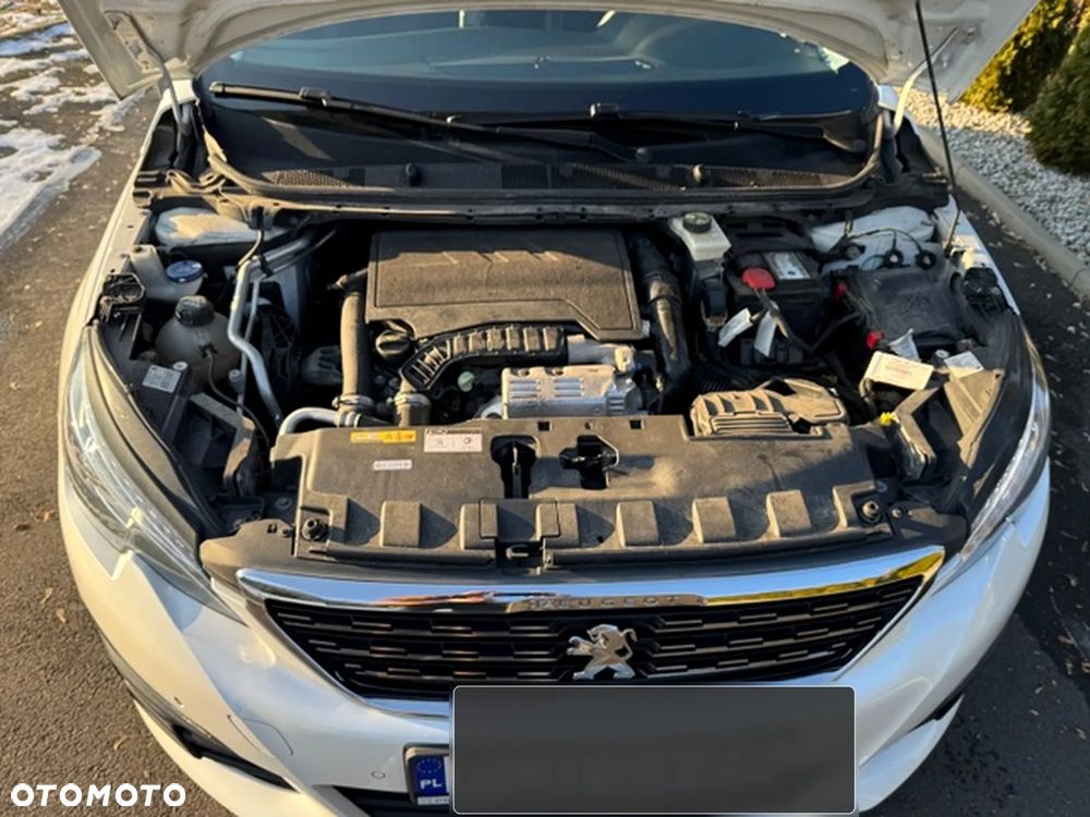 Peugeot 308 PureTech 130 GPF EAT8 Stop & Start GT - 4