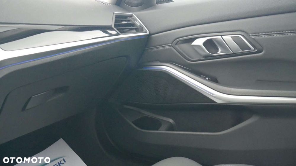 BMW Seria 3 - 20