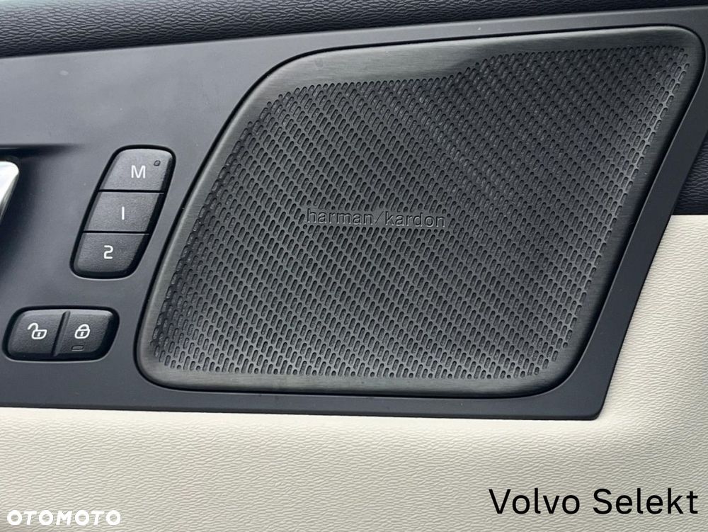 Volvo XC 60 - 32