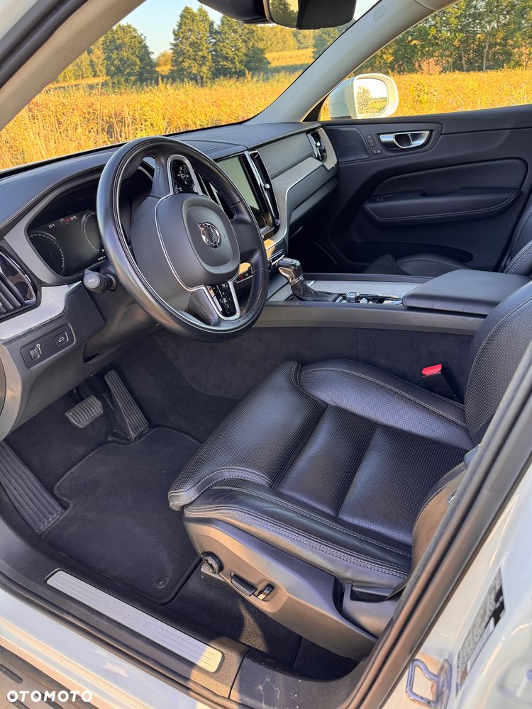 Volvo XC 60 T5 AWD Geartronic Inscription - 9