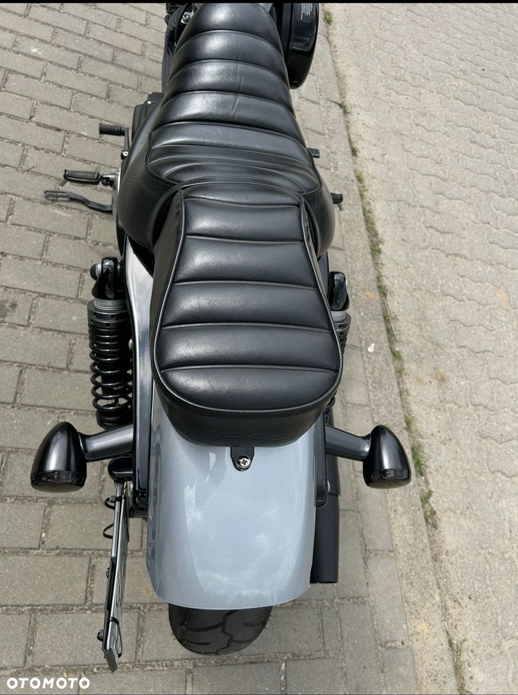 Harley-Davidson Sportster Iron 883 - 14