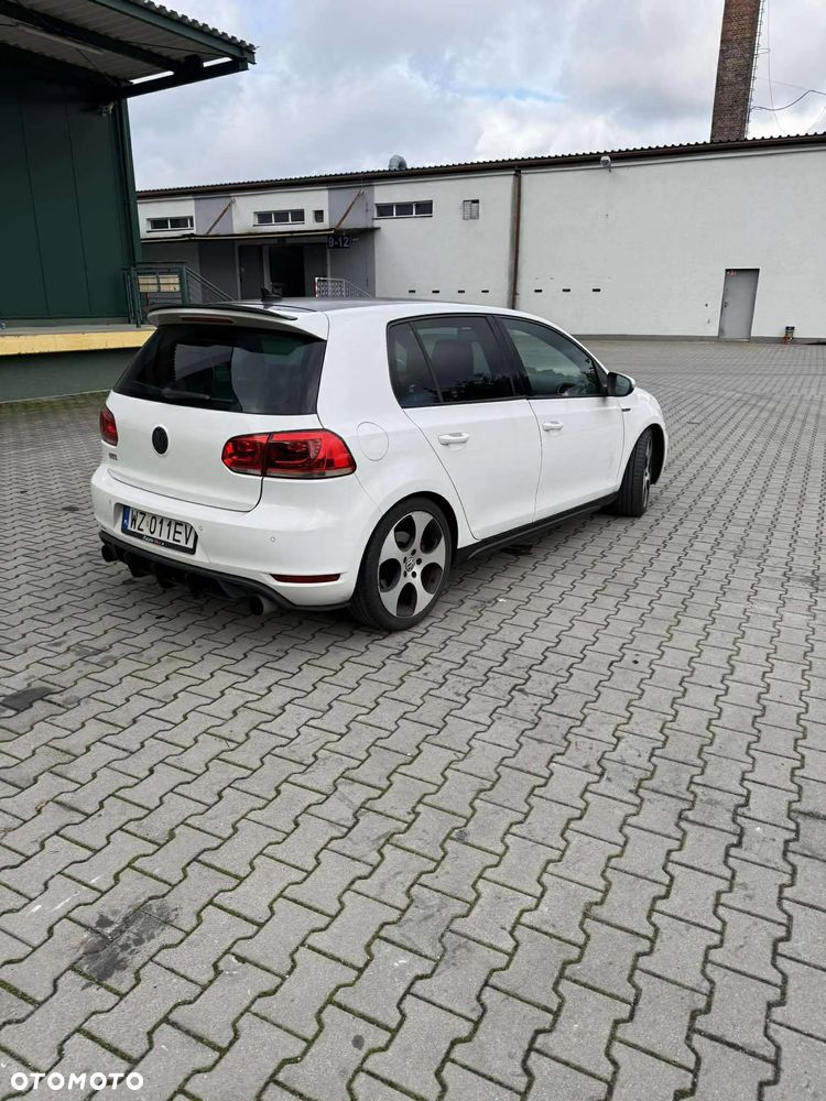 Volkswagen Golf VI 2.0 TSI GTI DSG - 10