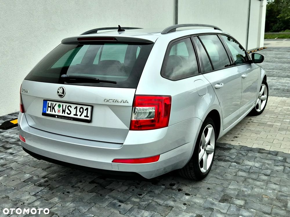 Skoda Octavia 1.6 TDI DPF Ambition - 14