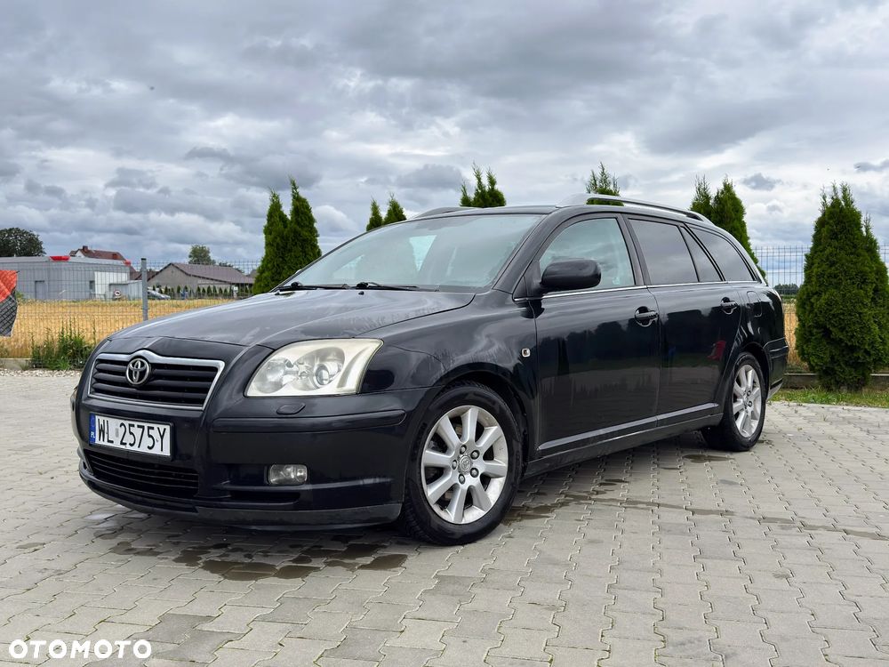 Toyota Avensis ver-2-2-d--4d-sol - 4