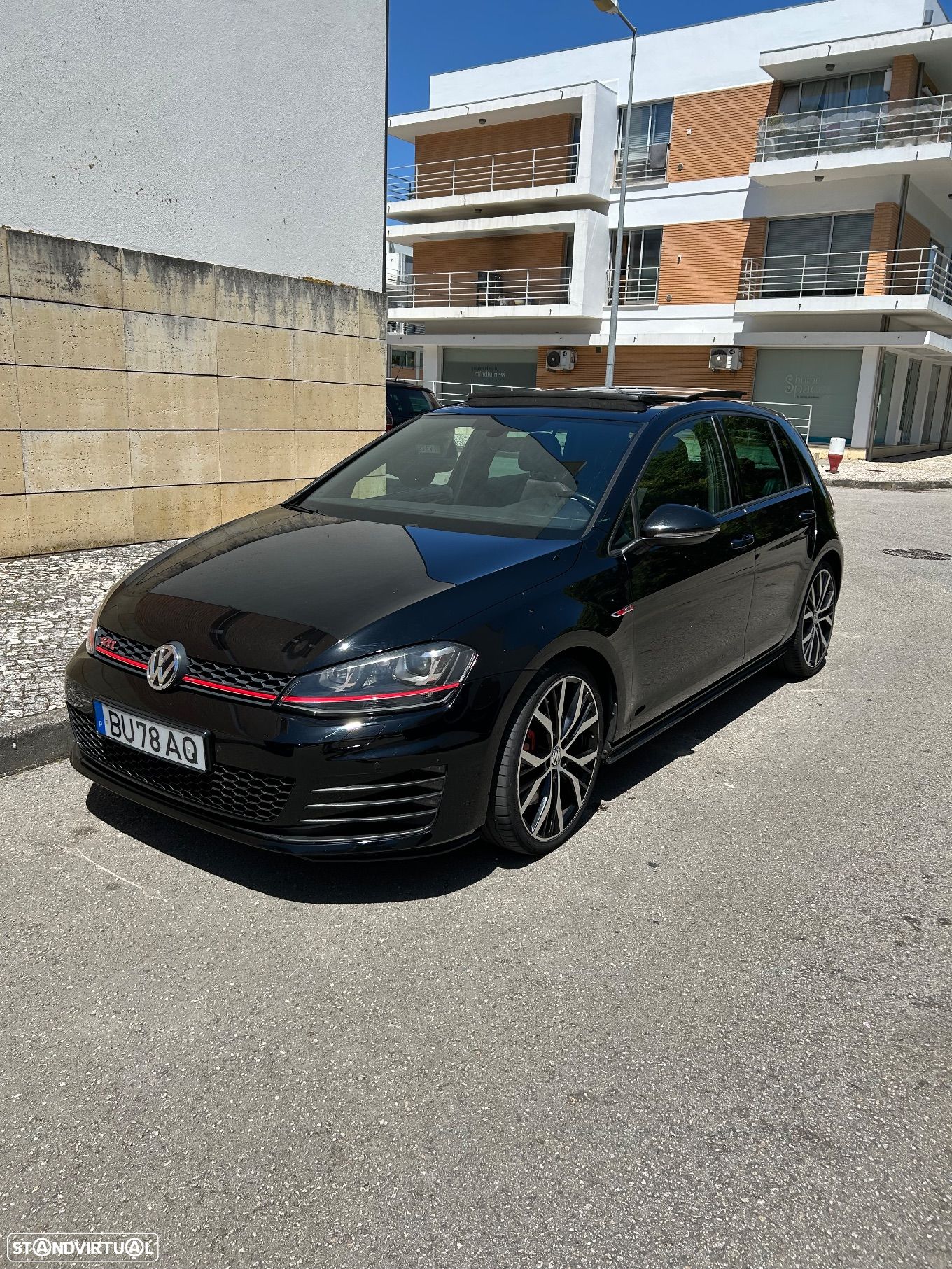VW Golf 2.0 TSi GTi DSG Performance - 1