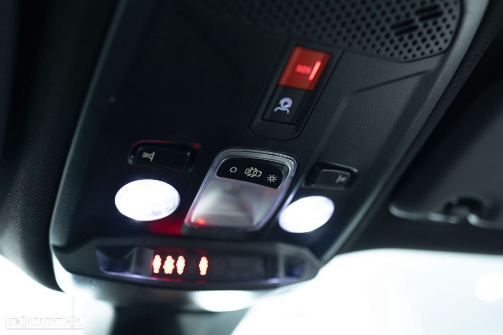 Peugeot 2008 1.2 Hybrid Allure e-DCS6 - 24