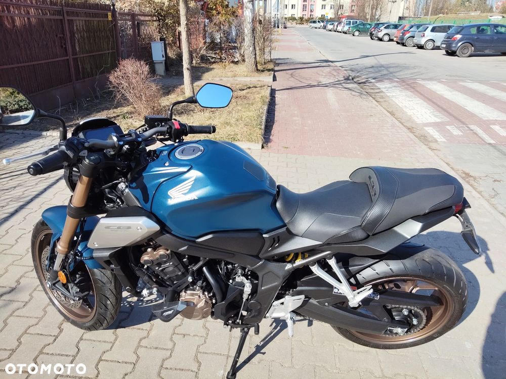 Honda CB - 32