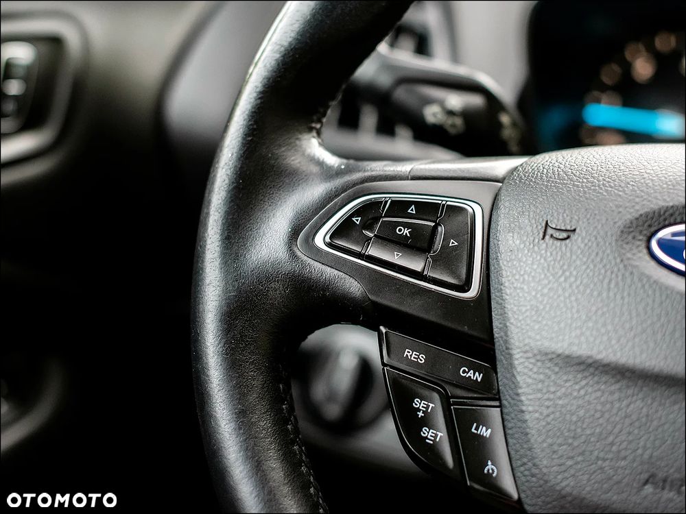 Ford Kuga - 19