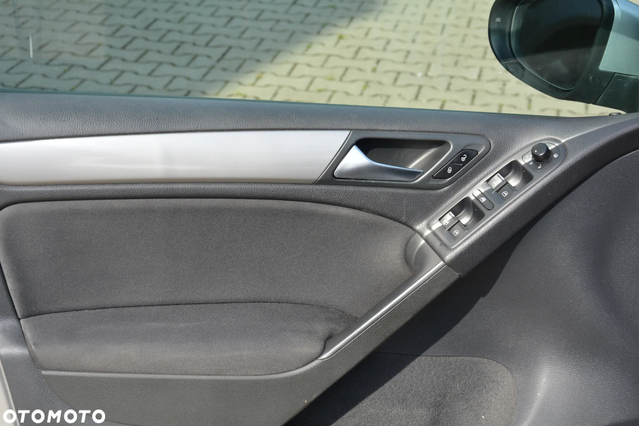 Volkswagen Golf - 12