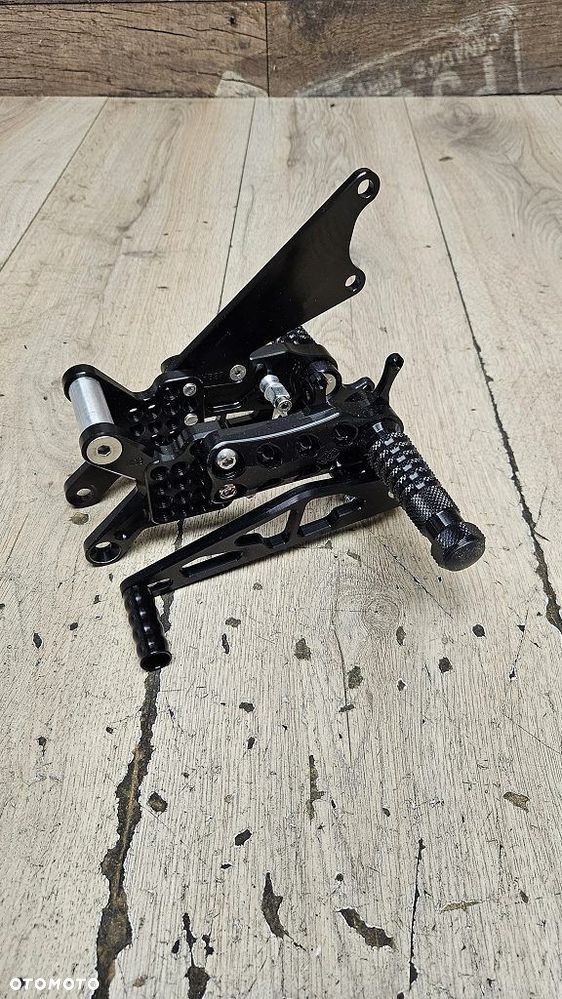 Regulowany zestaw podnóżków AS31GT Gilles Tooling Kawasaki Ninja ZX-10R - 10