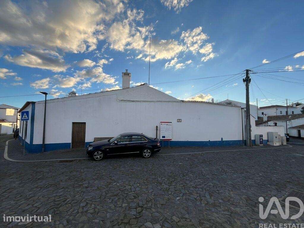 Casa / Villa T4 em Santa Clara-a-Nova e Gomes Aires de 326 m2 - Grande imagem: 2/28