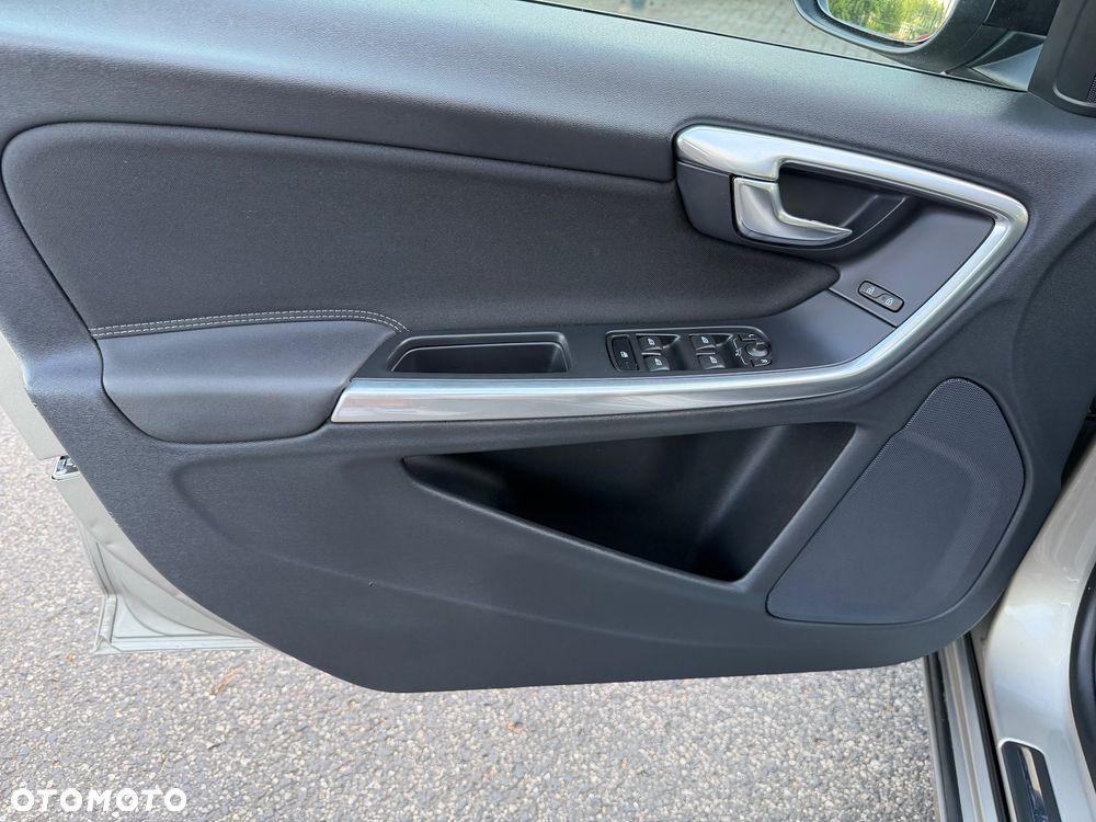 Volvo V60 D4 Drive-E Base - 17