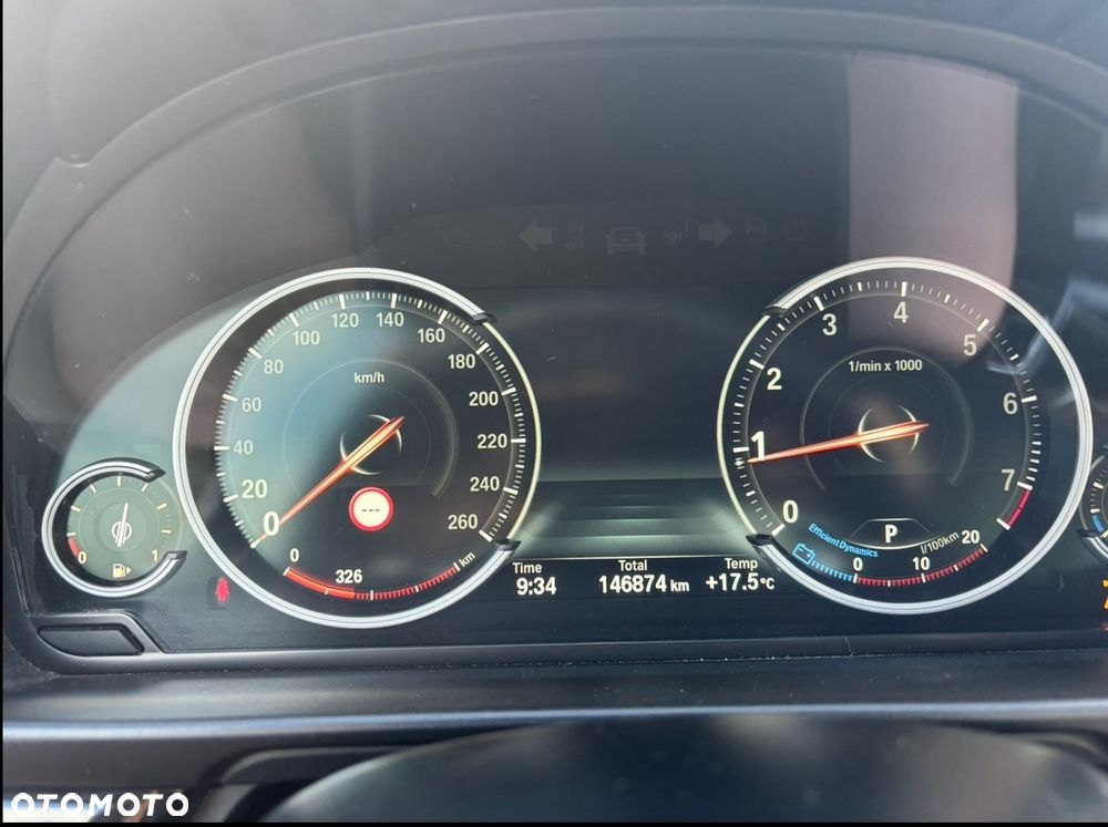 BMW Seria 5 528i xDrive - 20