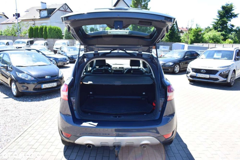 Ford Kuga - 12