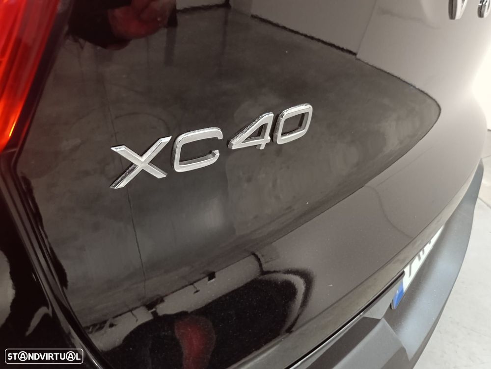 Volvo XC 40 1.5 T2 Momentum Geartronic - 29