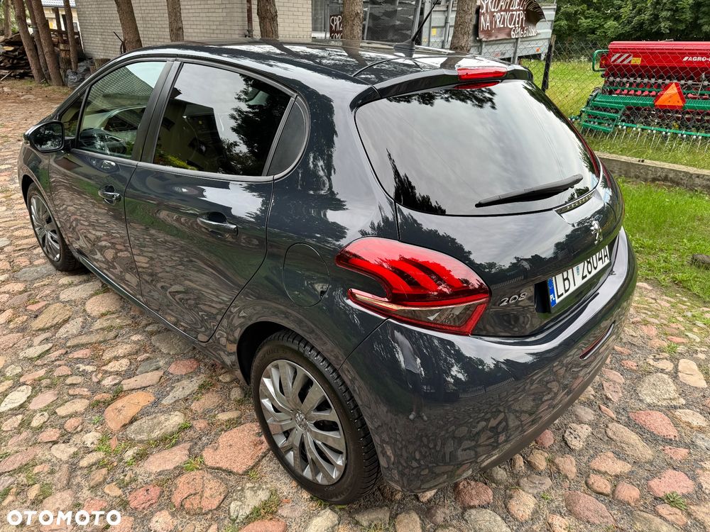 Peugeot 208 PureTech 82 Stop & Start Signature - 10