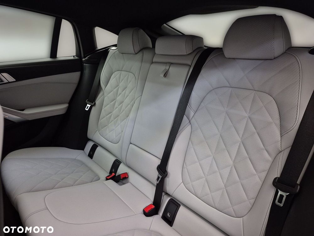 BMW X6 - 18
