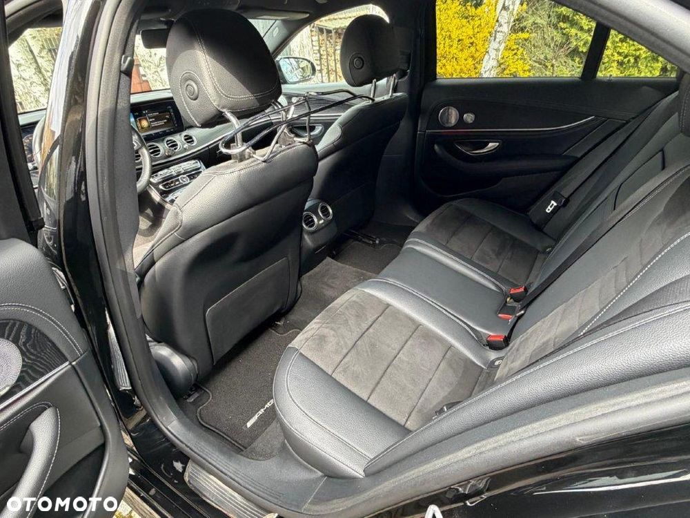 Mercedes-Benz Klasa E 220 d 4-Matic Business Edition 9G-TRONIC - 9