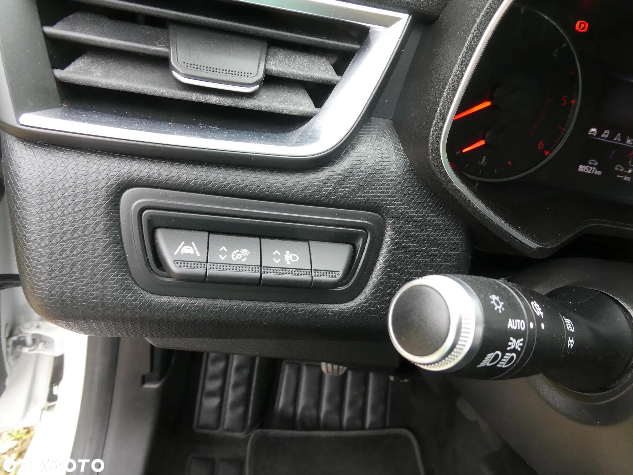 Renault Clio - 10