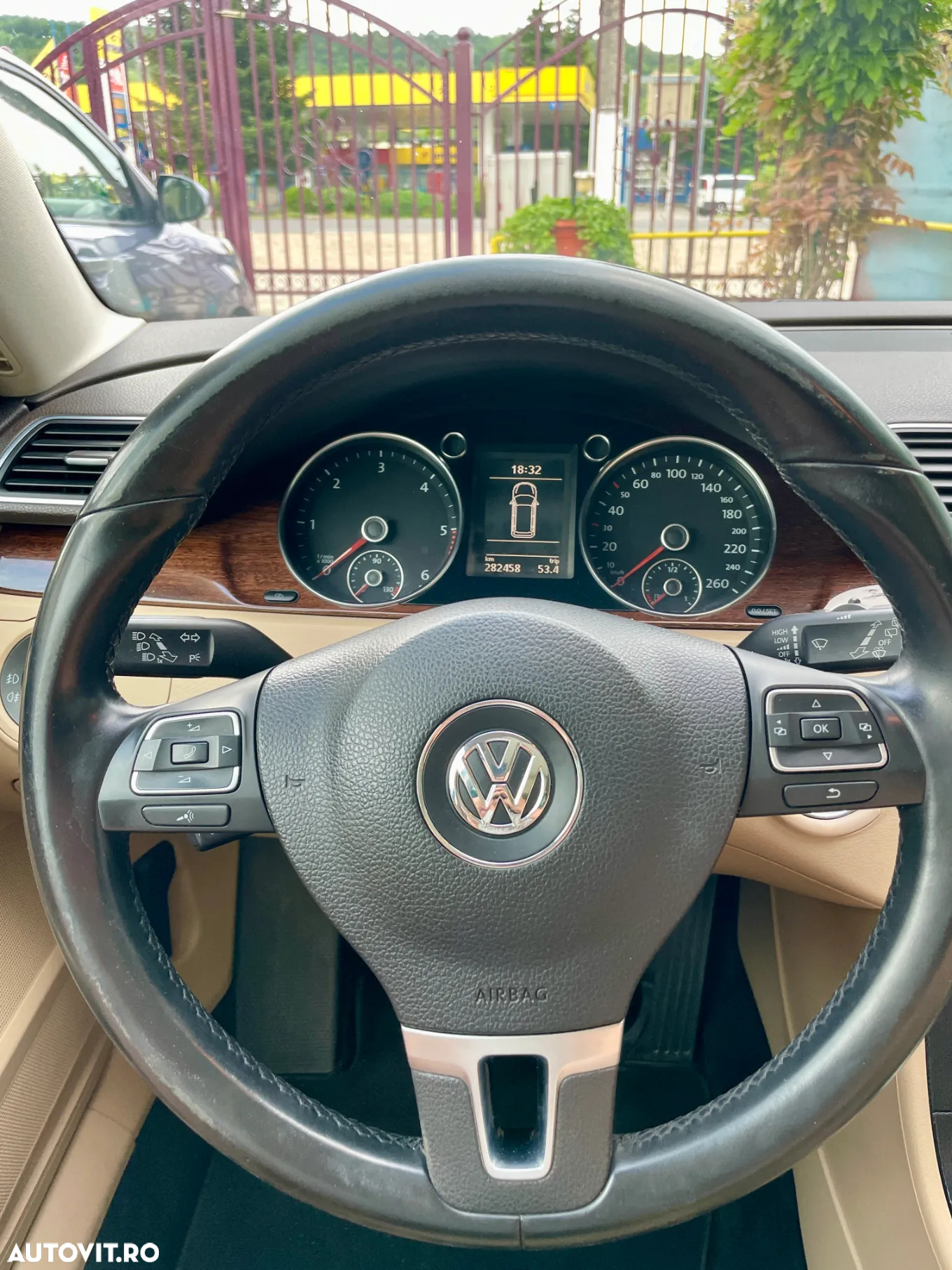 Volkswagen Passat Variant 1.6 TDI BlueMotion Technology Comfortline - 20